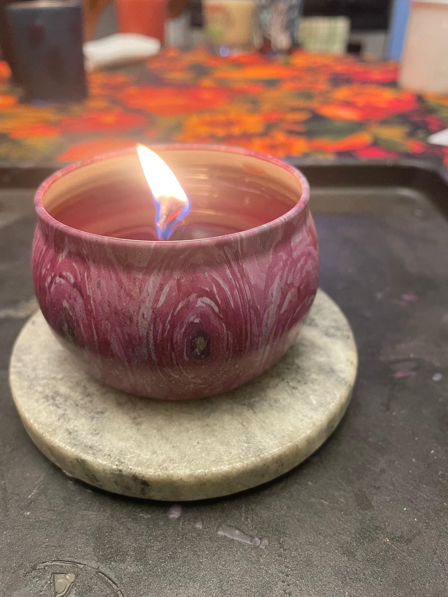 5.5 oz Tie-dye Wood Wick Metal Tin Candle